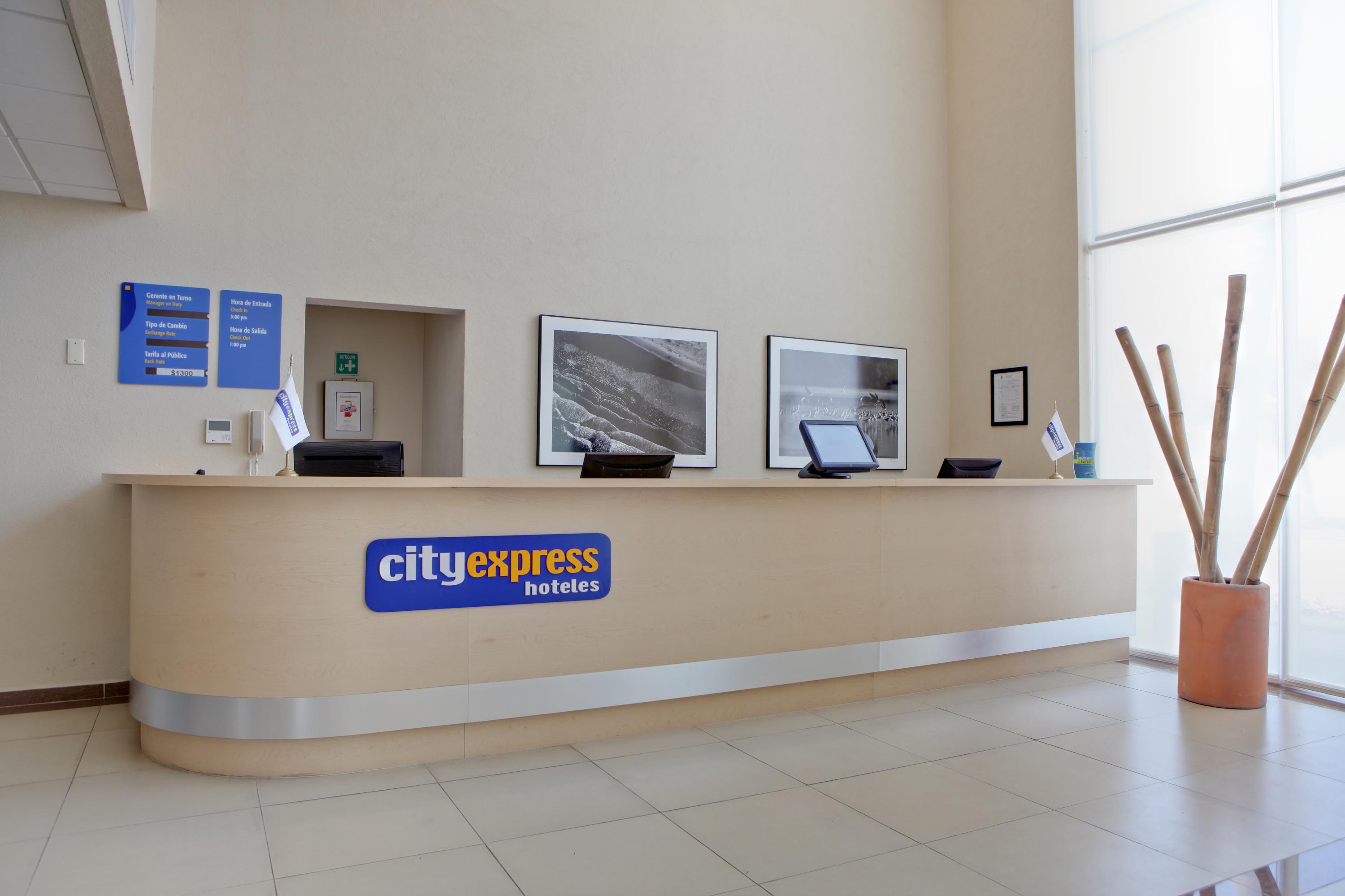 City Express By Marriott Ciudad Del Carmen Εξωτερικό φωτογραφία