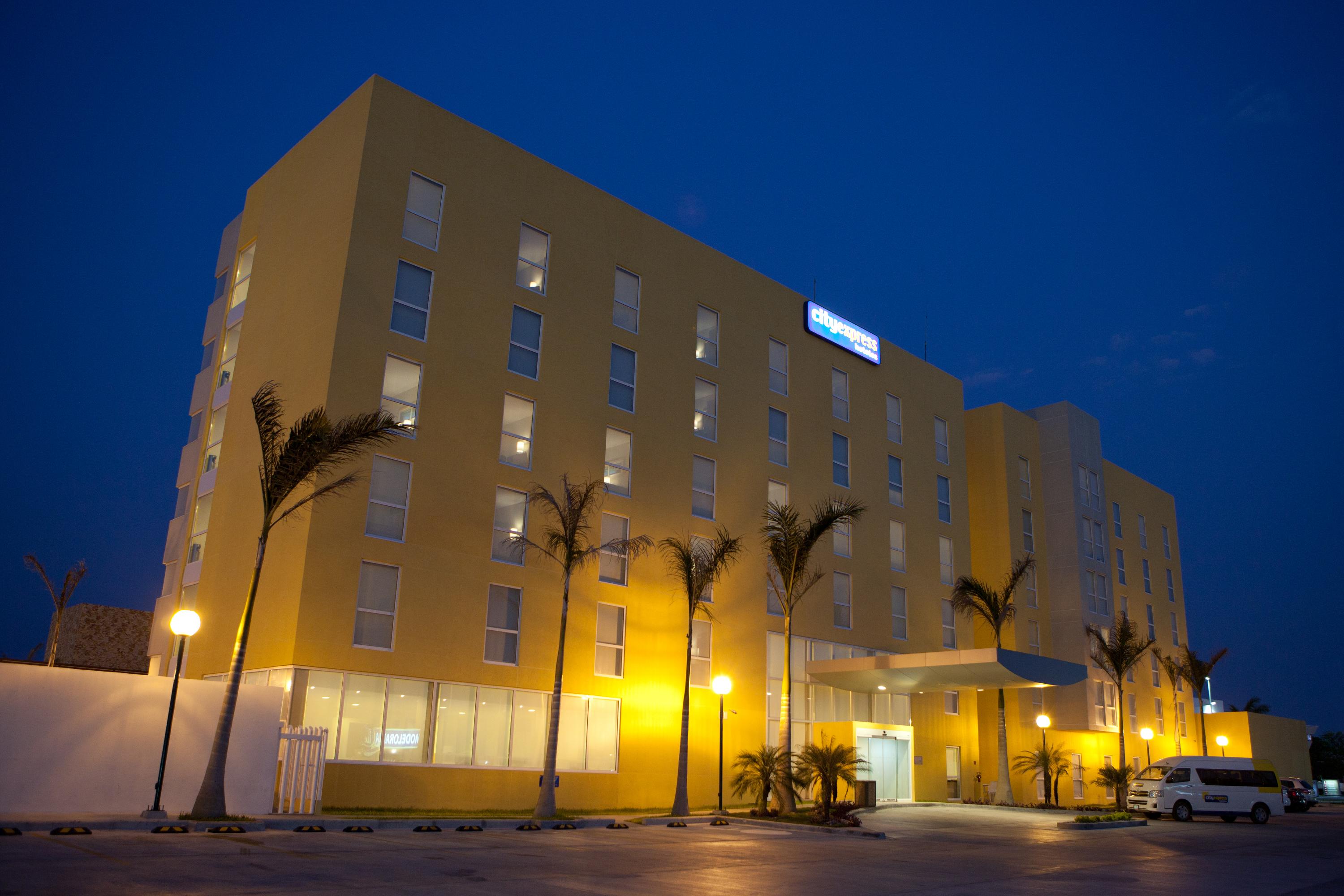 City Express By Marriott Ciudad Del Carmen Εξωτερικό φωτογραφία