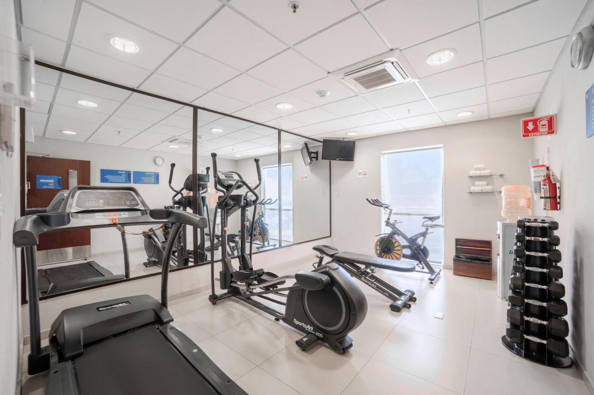 City Express By Marriott Ciudad Del Carmen Εξωτερικό φωτογραφία