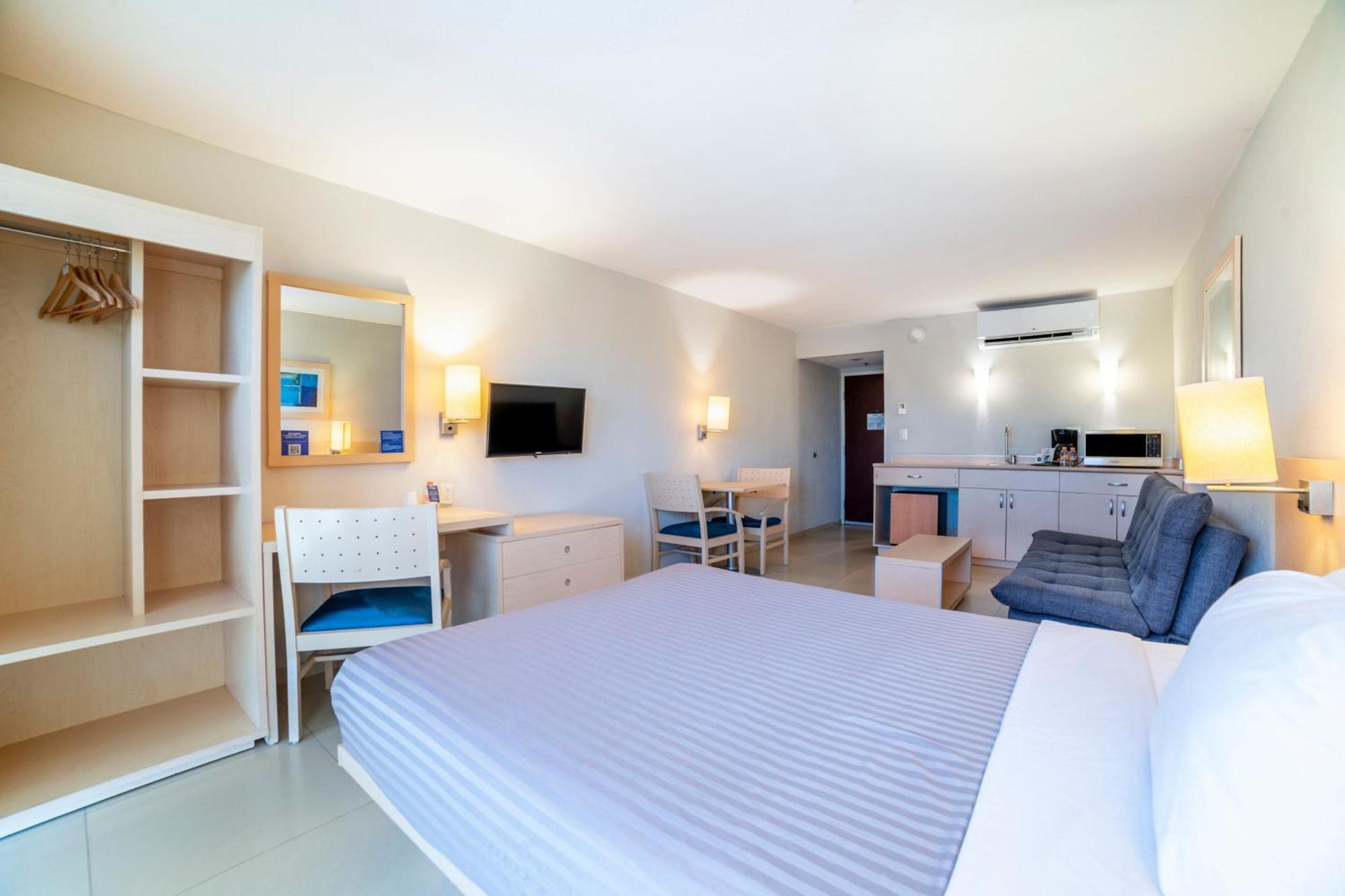 City Express By Marriott Ciudad Del Carmen Εξωτερικό φωτογραφία